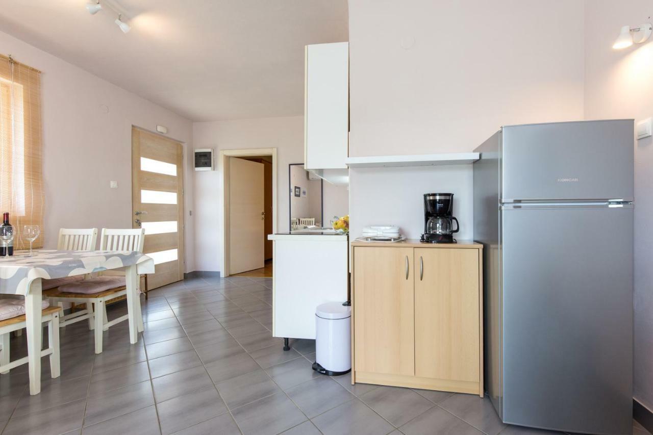Apartments Marta Krk Town Exterior foto